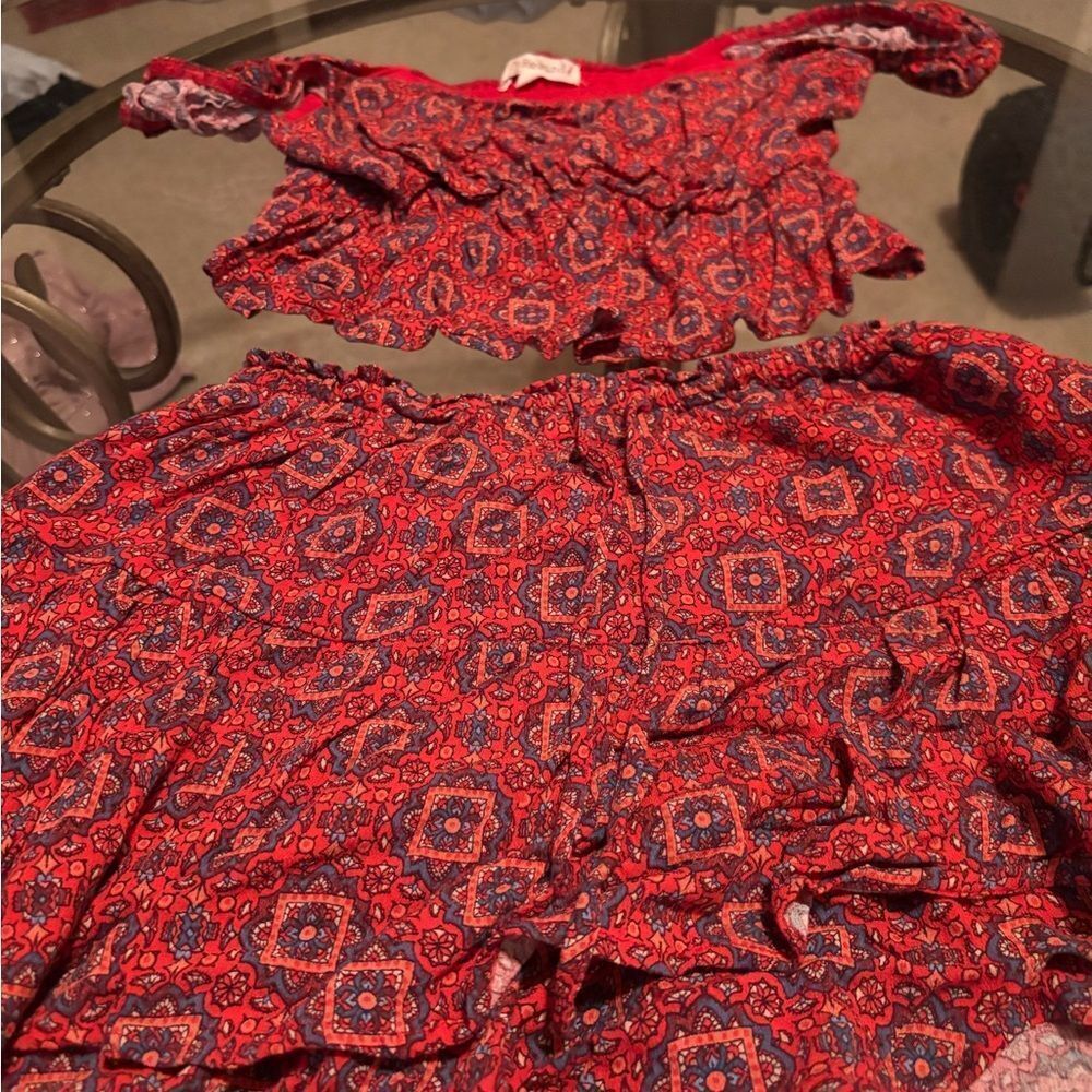 Rewind Vibrant Red and Blue Patterned Apparel